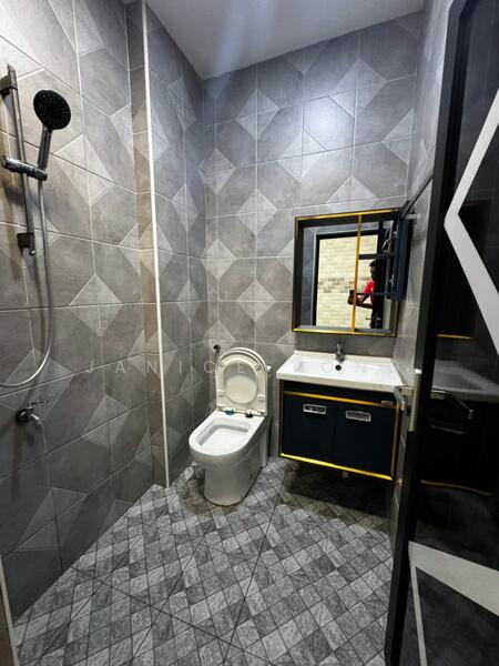 1-storey Terraced House for Sale in Skudai (Johor) - Janice Yong - Bathroom - PropertyGuru.com.my