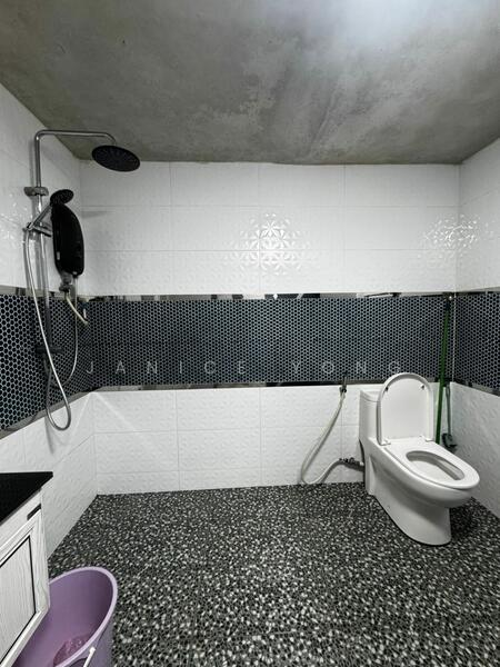 1-storey Terraced House for Sale in Skudai (Johor) - Janice Yong - Bathroom - PropertyGuru.com.my