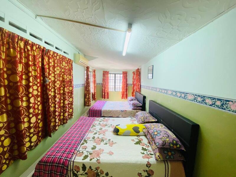 Terraced House for Sale in Banting (Selangor) - Azman Ahmad - Bedroom - PropertyGuru.com.my