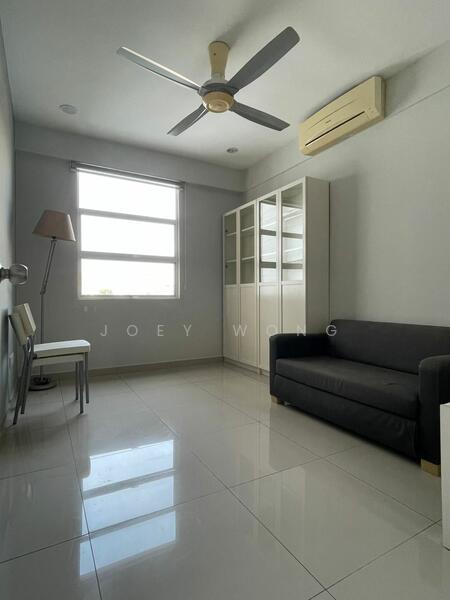 The Zest @ Kinrara 9 untuk Untuk Dijual - RM 498,000, Mac 2026 - Living Room - PropertyGuru.com.my