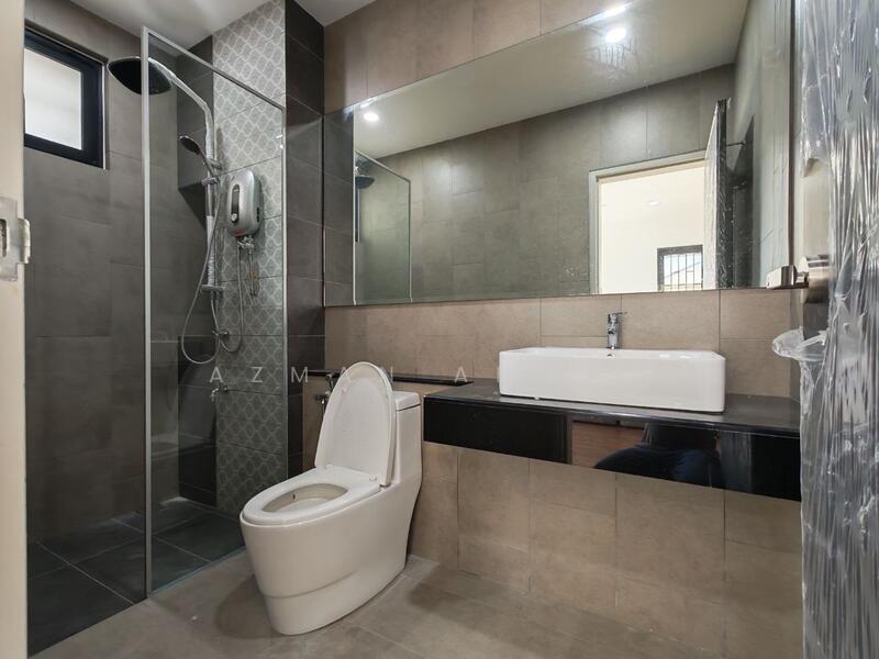 2-storey Terraced House for Sale in Shah Alam (Selangor) - Azman Ahmad - PropertyGuru.com.my