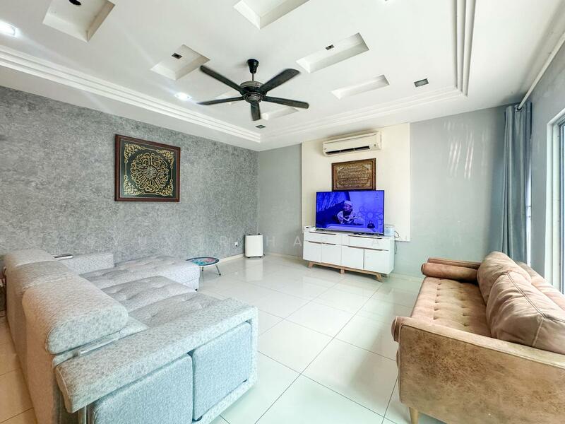 Seksyen 23, Shah Alam untuk Untuk Dijual - RM 1,250,000, Mac 2026 - Living Room - PropertyGuru.com.my