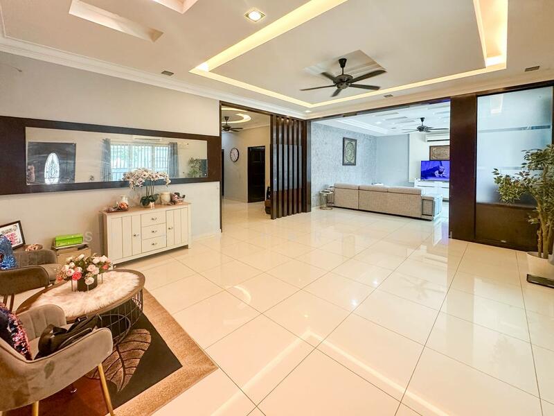Seksyen 23, Shah Alam untuk Untuk Dijual - RM 1,250,000, Mac 2026 - Living Room - PropertyGuru.com.my