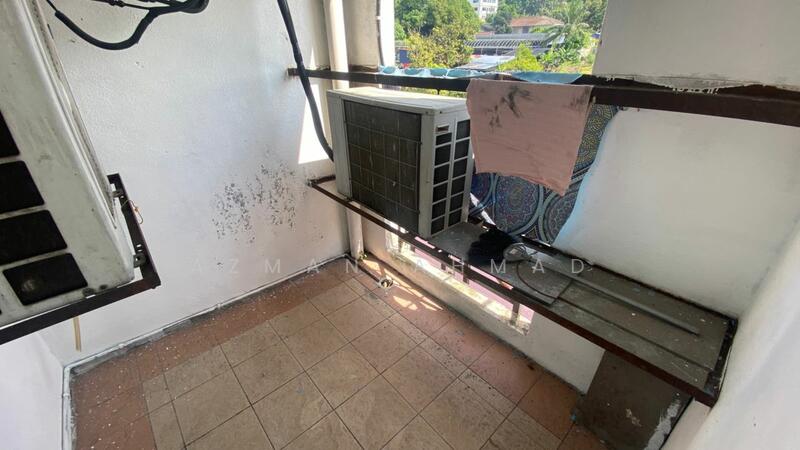 Shop / Office for Rent in Shah Alam (Selangor) - Azman Ahmad - Balcony - PropertyGuru.com.my