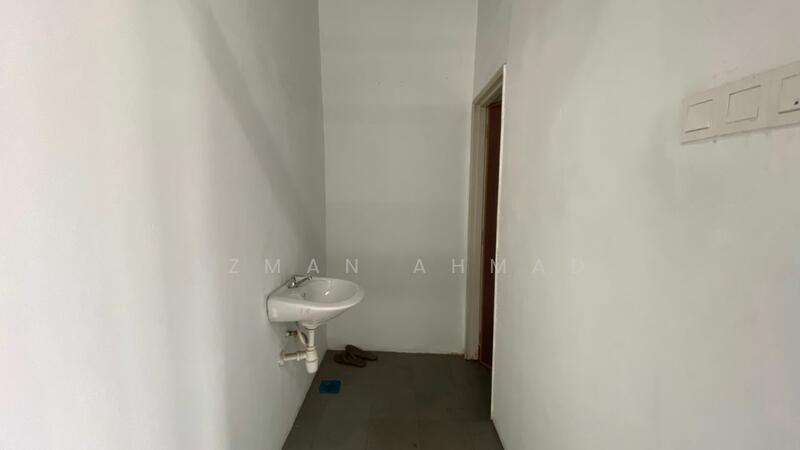 Shop / Office for Rent in Shah Alam (Selangor) - Azman Ahmad - Interior - PropertyGuru.com.my