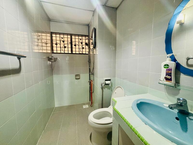 Condominium for Sale at Sri Alam Condominium - Syukor Hartanah - Bathroom - PropertyGuru.com.my