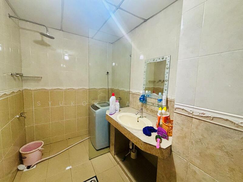 Condominium for Sale at Sri Alam Condominium - Syukor Hartanah - Bathroom - PropertyGuru.com.my