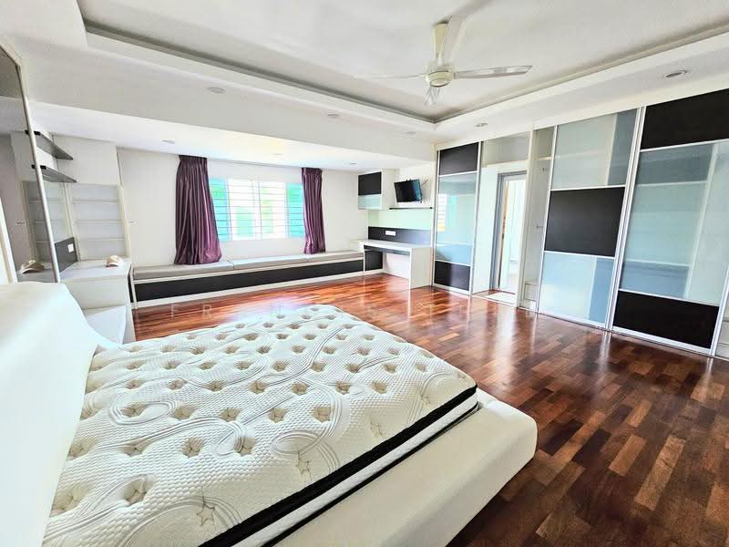 Rumah Berkembar untuk Dijual di Saujana Villa (Kajang) - Francis Thee - Bedroom - PropertyGuru.com.my