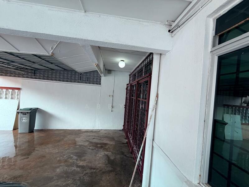2-storey Terraced House for Rent in Taman Cheng Perdana 1 (Cheng) - Abby Ho - Exterior - PropertyGuru.com.my