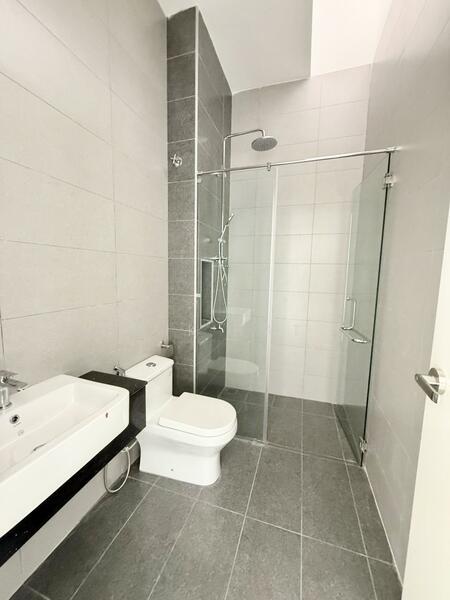 2-storey Terraced House for Sale in Bandar Seri Alam (Masai) - Yik Tat - Bathroom - PropertyGuru.com.my