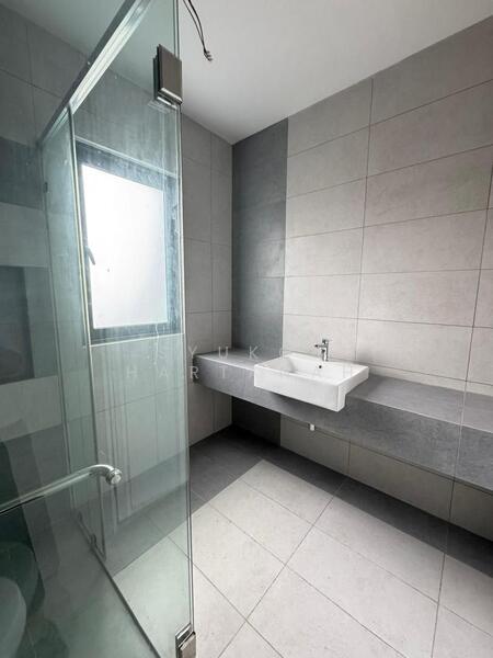 2-storey Terraced House for Sale in Sungai Buloh (Selangor) - Syukor Hartanah - Bathroom - PropertyGuru.com.my