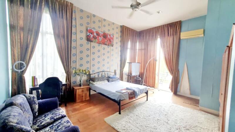 Bungalow for Sale in Seksyen 13 (Shah Alam) - Rafedah Binti Abdul Aziz - Bedroom - PropertyGuru.com.my