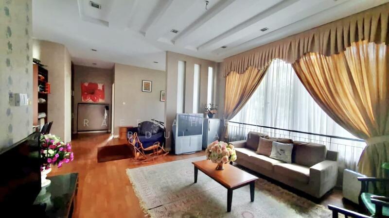 Bungalow for Sale in Seksyen 13 (Shah Alam) - Rafedah Binti Abdul Aziz - Living Room - PropertyGuru.com.my