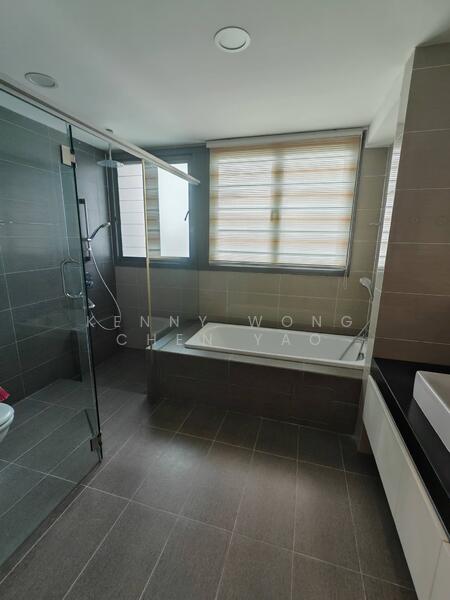 Condominium for Rent at Iskandar Residences - Kenny Wong Chen Yao - Bathroom - PropertyGuru.com.my