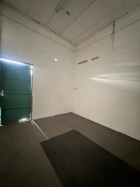Ipoh pengkalan 1 super big fully covered factory for sale untuk Untuk Dijual - RM 550,000, Feb 2026 - PropertyGuru.com.my