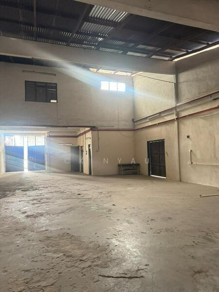 Ipoh pengkalan 1 super big fully covered factory for sale untuk Untuk Dijual - RM 550,000, Feb 2026 - PropertyGuru.com.my