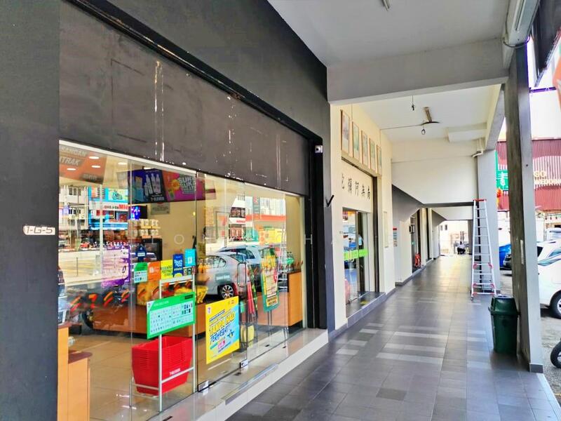 Shop / Office for Sale in Jalan Ipoh (Kuala Lumpur) - Tony Chang - Exterior - PropertyGuru.com.my