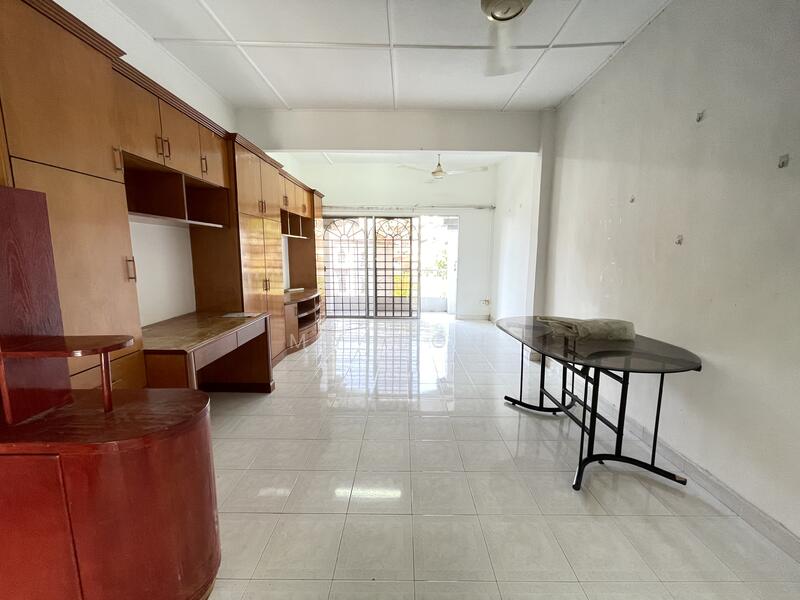 Kondominium untuk Disewa di Casa Venicia Condominium - MY Loh - Living Room - PropertyGuru.com.my