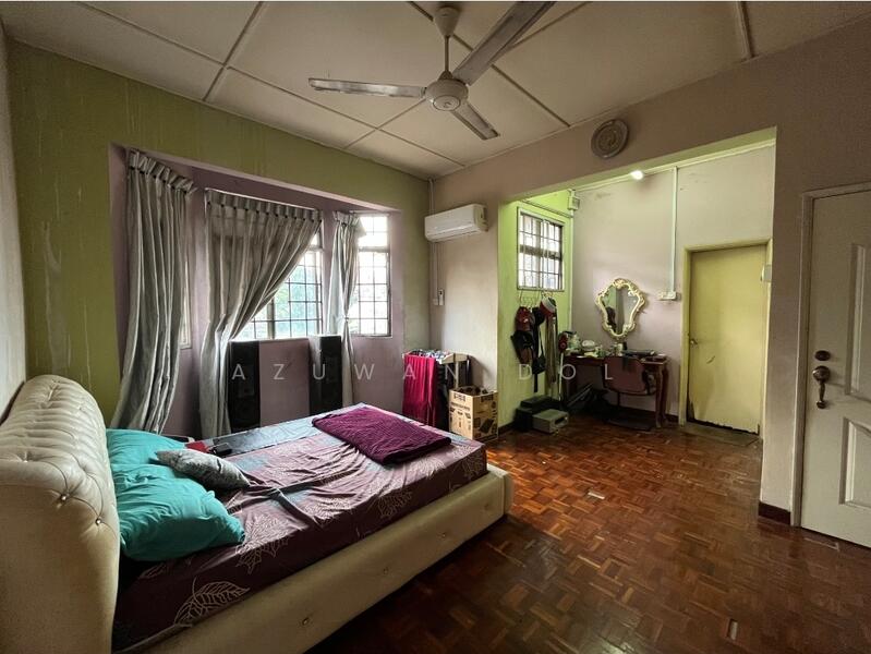 2-storey Terraced House for Sale in TTDI Jaya (Shah Alam) - Azuwan Dol - Bedroom - PropertyGuru.com.my
