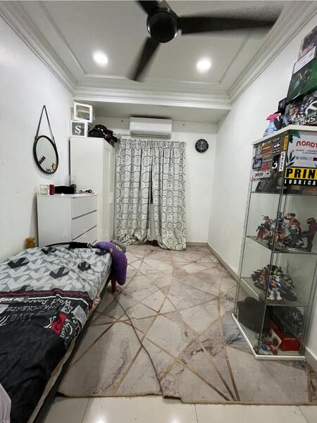 2-storey Terraced House for Sale in TTDI Jaya (Shah Alam) - Azuwan Dol - Bedroom - PropertyGuru.com.my