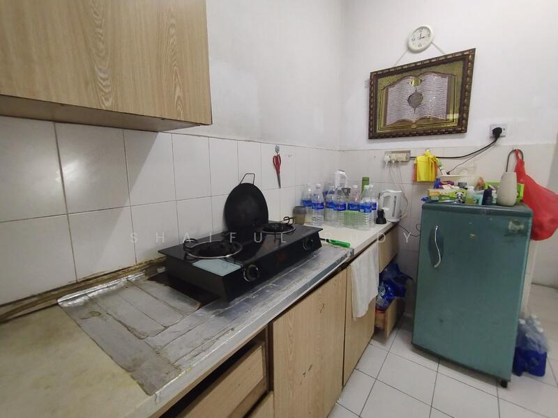 Apartment for Sale at Bandar Baru Kundang - Shaiful Rudy - Kitchen - PropertyGuru.com.my