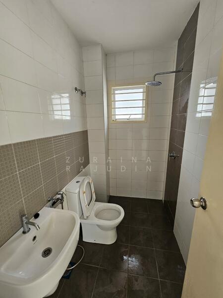 D'Kayangan untuk Untuk Dijual - RM 1,300,000, Mac 2026 - Bathroom - PropertyGuru.com.my