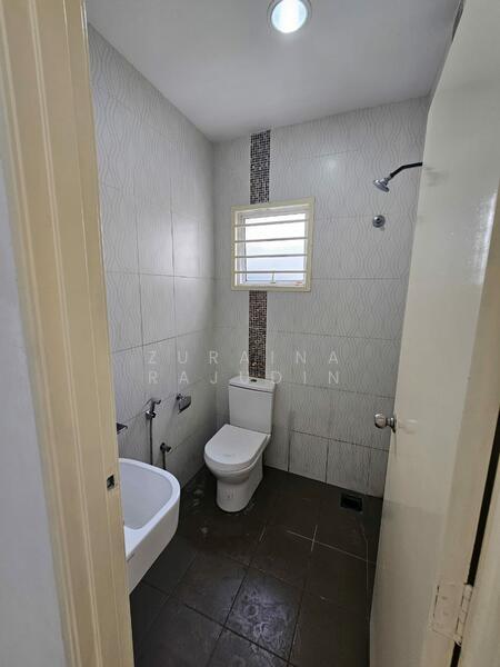 D'Kayangan untuk Untuk Dijual - RM 1,300,000, Mac 2026 - Bathroom - PropertyGuru.com.my