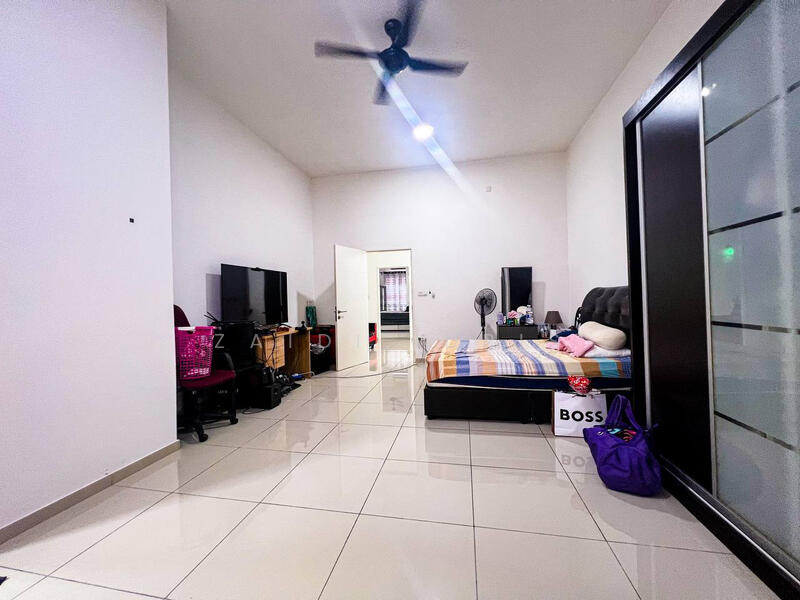 Terraced House for Sale in Seremban (Negeri Sembilan) - Zaidi Idris - Bedroom - PropertyGuru.com.my