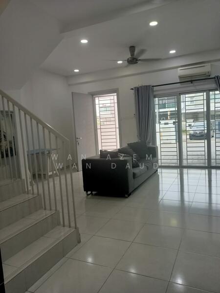 Cherry Hiilpark, Bandar Saujana Utama, Sungai Buloh untuk Untuk Disewa - RM 2,200 /bulan, Mac 2026 - Living Room - PropertyGuru.com.my