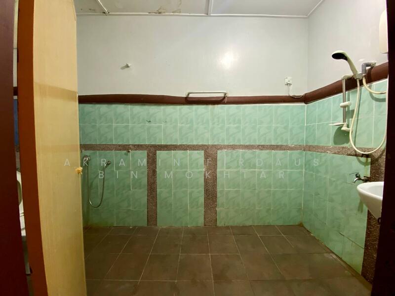 Residential Land for Sale in Kuantan (Pahang) - Akramin Firdaus Bin Mokhtar - Bathroom - PropertyGuru.com.my