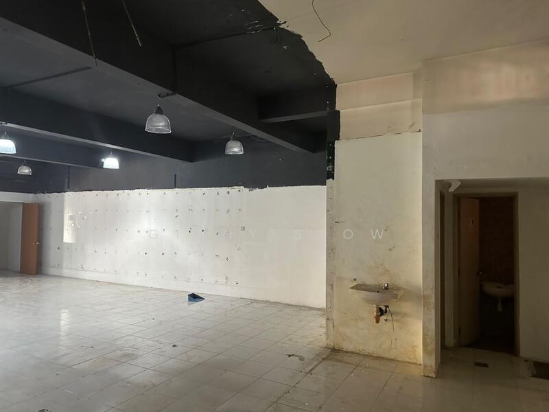 Shop for Rent in Bandar Puteri Puchong (Puchong) - Ginny Seow - Interior - PropertyGuru.com.my