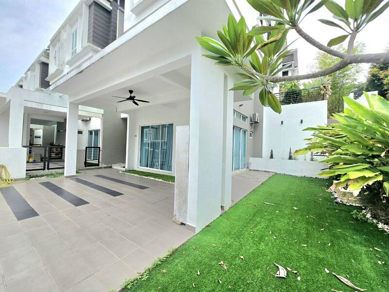 3-storey Terraced House for Sale in Tiara South (Semenyih) - Iqbal Rafei - Exterior - PropertyGuru.com.my