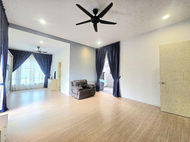 3-storey Terraced House for Sale in Tiara South (Semenyih) - Iqbal Rafei - Living Room - PropertyGuru.com.my