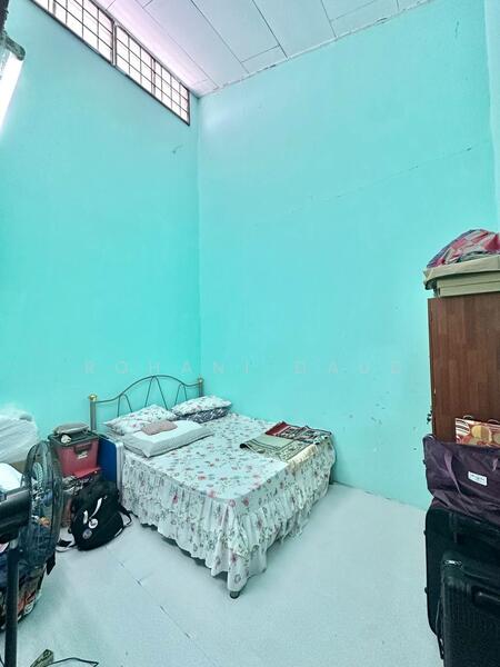 1-storey Terraced House for Sale in Bukit Beruntung (Selangor) - Rohani Daud - Bedroom - PropertyGuru.com.my
