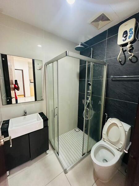 Condominium for Sale at Royal Strand @ Country Garden Danga Bay - Vincy Sia - Bathroom - PropertyGuru.com.my