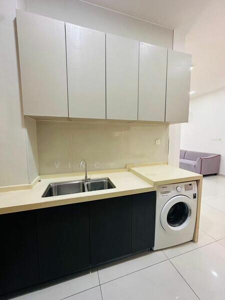 Condominium for Sale at Royal Strand @ Country Garden Danga Bay - Vincy Sia - Kitchen - PropertyGuru.com.my