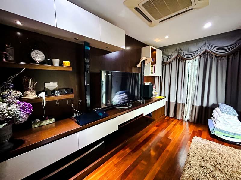 Bungalow for Sale in Bukit Jelutong (Shah Alam) - Fauzi Abdullah - Living Room - PropertyGuru.com.my