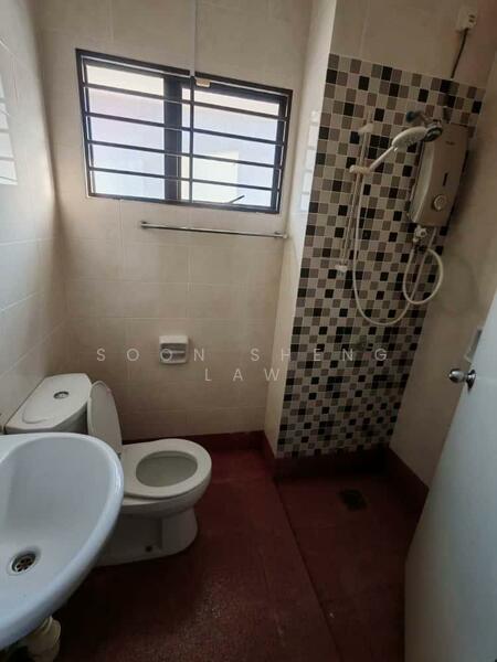 Alam Sari untuk Untuk Dijual - RM 650,000, Feb 2026 - Bathroom - PropertyGuru.com.my