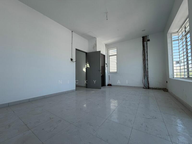 Terraced House for Sale in Taman Kundang Jaya (Rawang) - Nicky Lai - Interior - PropertyGuru.com.my