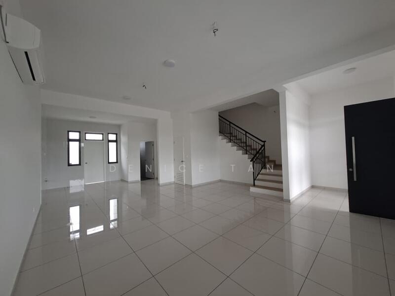 2-storey Terraced House for Sale in Puteri Harbour (Iskandar Puteri (Nusajaya)) - Denice Tan - Living Room - PropertyGuru.com.my
