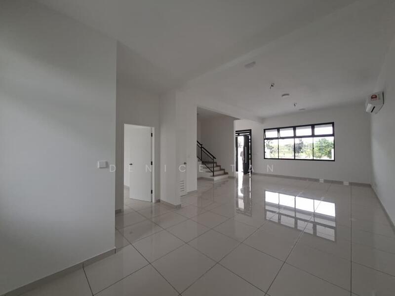 2-storey Terraced House for Sale in Puteri Harbour (Iskandar Puteri (Nusajaya)) - Denice Tan - Living Room - PropertyGuru.com.my