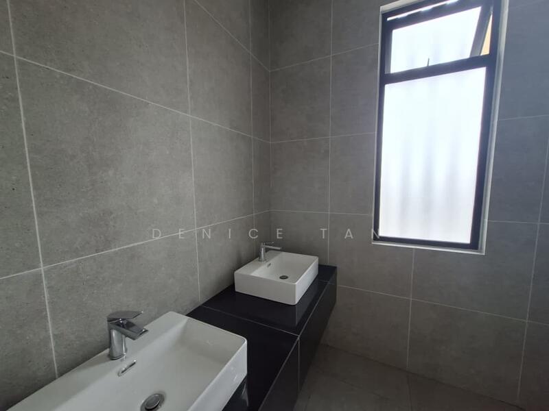 2-storey Terraced House for Sale in Puteri Harbour (Iskandar Puteri (Nusajaya)) - Denice Tan - Bathroom - PropertyGuru.com.my