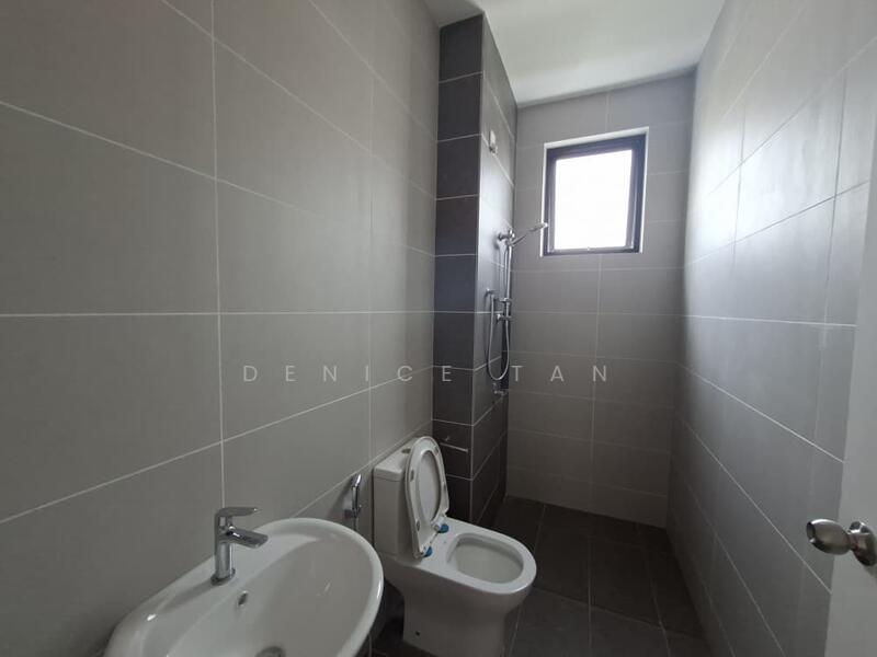 2-storey Terraced House for Sale in Puteri Harbour (Iskandar Puteri (Nusajaya)) - Denice Tan - Bathroom - PropertyGuru.com.my