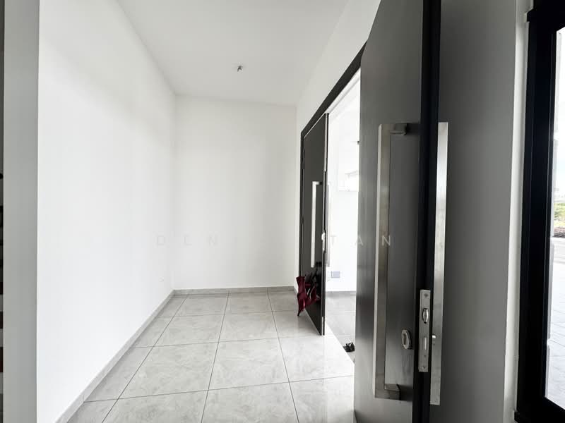 2-storey Terraced House for Sale in Puteri Harbour (Iskandar Puteri (Nusajaya)) - Denice Tan - Entrance - PropertyGuru.com.my