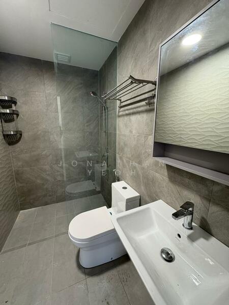 Quinn Residence untuk Untuk Disewa - RM 3,000 /bulan, Feb 2026 - Bathroom - PropertyGuru.com.my