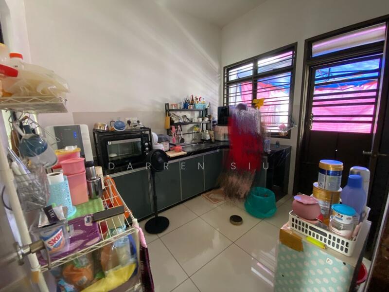 2-storey Terraced House for Sale in Taman Pelangi Indah (Ulu Tiram) - Darren Siu - Kitchen - PropertyGuru.com.my