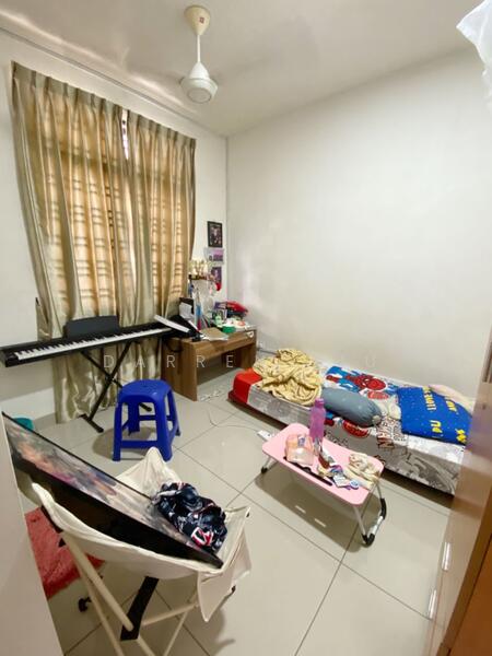 2-storey Terraced House for Sale in Taman Pelangi Indah (Ulu Tiram) - Darren Siu - Bedroom - PropertyGuru.com.my