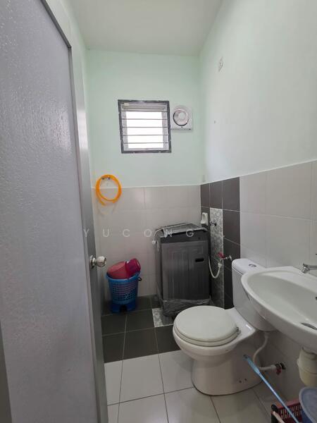 2-storey Terraced House for Sale in Taman Setia Indah (Tebrau) - Yucong . - Bathroom - PropertyGuru.com.my