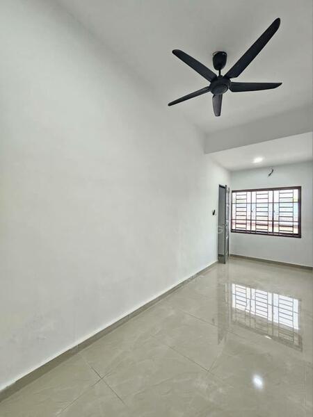 2-storey Terraced House for Sale in Taman Johor Jaya (Johor Bahru) - Jun Song - Interior - PropertyGuru.com.my