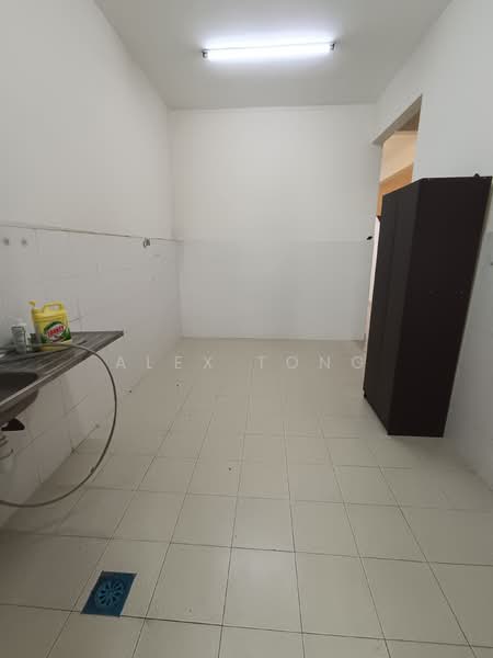Terraced House for Sale in Alam Impian (Shah Alam) - Alex Tong - Kitchen - PropertyGuru.com.my